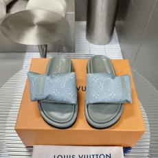 Louis Vuitton Slippers